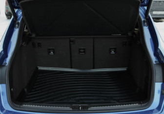 Подержанный автомобиль Porsche Macan 2014 года (39 фото)