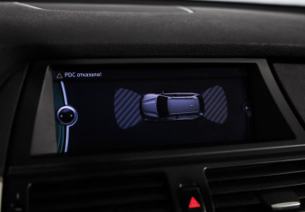 Подержанный автомобиль BMW X5 2010 года (16 фото)