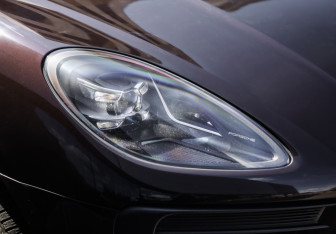 Подержанный автомобиль Porsche Macan 2020 года (11 фото)
