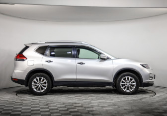 Подержанный автомобиль Nissan X-Trail 2018 года (4 фото)
