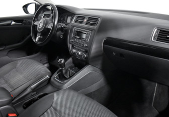 Подержанный автомобиль Volkswagen Jetta Sedan 2014 года (13 фото)