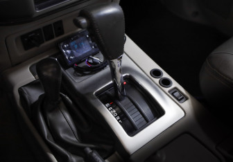 Подержанный автомобиль Nissan Patrol 2003 года (17 фото)