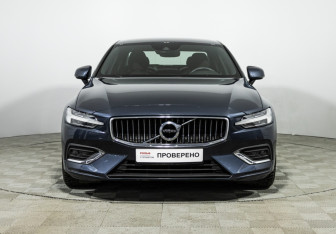 Подержанный автомобиль Volvo S60 2020 года (2 фото)