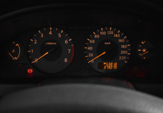 Подержанный автомобиль Nissan Almera Classic 2007 года (18 фото)