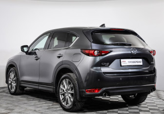 Подержанный автомобиль Mazda CX-5 2022 года (7 фото)