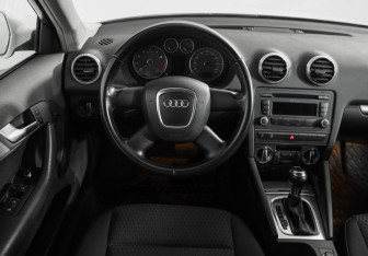 Подержанный автомобиль Audi A3 Hatchback 2012 года (11 фото)