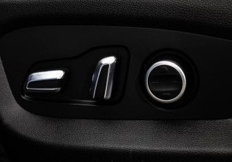 Подержанный автомобиль Exeed VX 2022 года (28 фото)