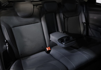 Подержанный автомобиль Ford Focus Hatchback 2012 года (20 фото)