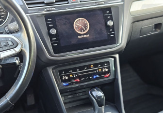 Подержанный автомобиль Volkswagen Tiguan 2020 года (16 фото)