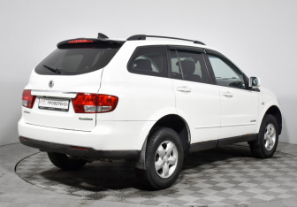 Подержанный автомобиль SsangYong Kyron 2012 года (5 фото)