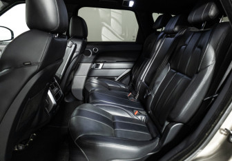 Подержанный автомобиль Land Rover Range Rover Sport 2016 года (10 фото)