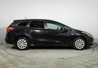 Подержанный автомобиль Kia Ceed Wagon 2013 года (4 фото)