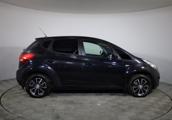 Подержанный автомобиль Kia Venga 2012 года (4 фото)