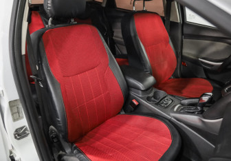 Подержанный автомобиль Ford Focus Hatchback 2013 года (19 фото)