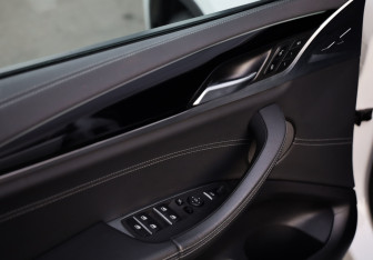 Подержанный автомобиль BMW X3 2020 года (22 фото)