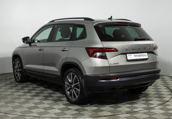 Подержанный автомобиль Skoda Karoq 2020 года (7 фото)