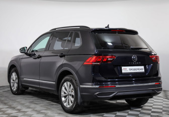 Подержанный автомобиль Volkswagen Tiguan 2021 года (7 фото)