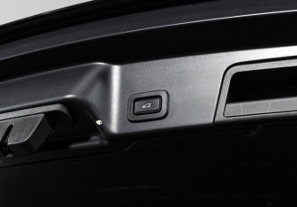 Подержанный автомобиль Land Rover Range Rover Evoque 2019 года (16 фото)