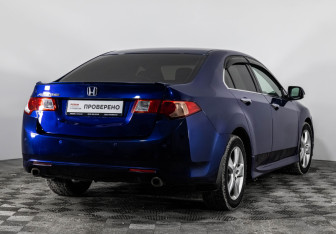 Подержанный автомобиль Honda Accord Sedan 2008 года (5 фото)