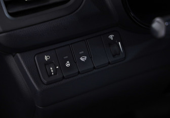 Подержанный автомобиль Kia Rio Hatchback 2013 года (15 фото)