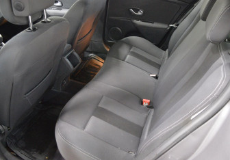 Подержанный автомобиль Renault Megane Hatchback 2009 года (11 фото)