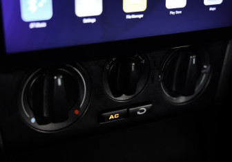 Подержанный автомобиль Skoda Octavia Liftback 2006 года (14 фото)