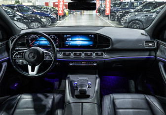 Подержанный автомобиль Mercedes-Benz GLE 2019 года (13 фото)