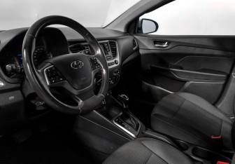 Подержанный автомобиль Hyundai Solaris Sedan 2017 года (9 фото)