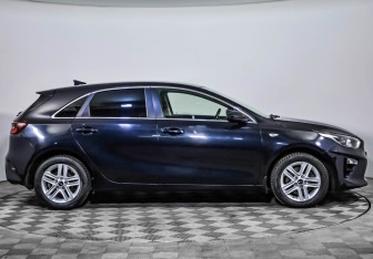 Подержанный автомобиль Kia Ceed Hatchback 2019 года (4 фото)