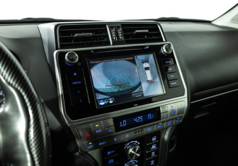 Подержанный автомобиль Toyota Land Cruiser Prado 2017 года (15 фото)