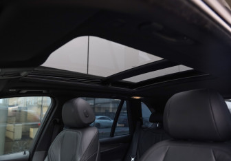 Подержанный автомобиль BMW X5 2015 года (27 фото)