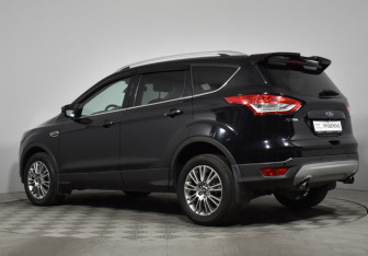 Подержанный автомобиль Ford Kuga 2013 года (7 фото)