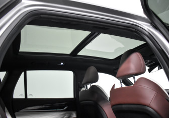 Подержанный автомобиль Geely Monjaro 2024 года (22 фото)