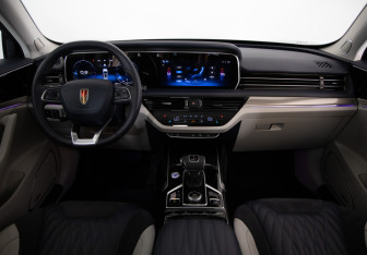 Подержанный автомобиль Hongqi HS5 2024 года (9 фото)