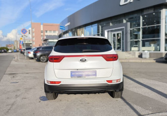 Подержанный автомобиль Kia Sportage 2016 года (5 фото)