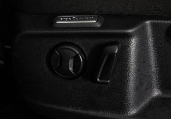 Подержанный автомобиль Volkswagen Passat Sedan 2016 года (25 фото)