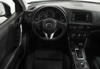 Подержанный автомобиль Mazda CX-5 2014 года (10 фото)