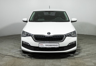 Подержанный автомобиль Skoda Rapid Liftback 2020 года (2 фото)