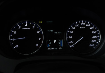 Подержанный автомобиль Mitsubishi Outlander 2015 года (12 фото)