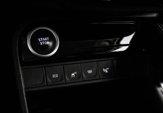 Подержанный автомобиль Renault Kaptur 2020 года (17 фото)