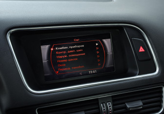 Подержанный автомобиль Audi Q5 2013 года (15 фото)