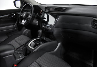 Подержанный автомобиль Nissan X-Trail 2019 года (13 фото)