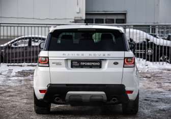 Подержанный автомобиль Land Rover Range Rover Sport 2016 года (7 фото)