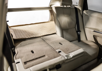 Подержанный автомобиль Volvo XC60 2012 года (28 фото)