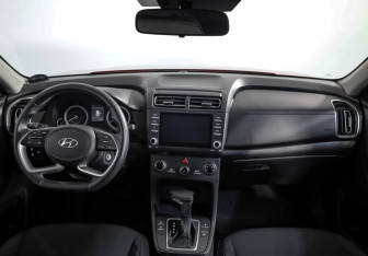 Подержанный автомобиль Hyundai Creta 2021 года (9 фото)