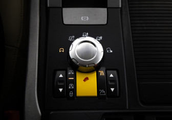 Подержанный автомобиль Land Rover Range Rover Sport 2007 года (17 фото)