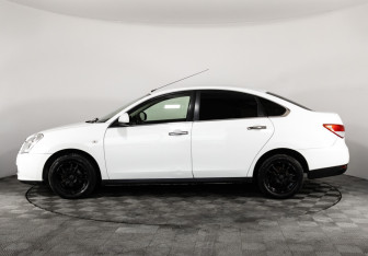 Подержанный автомобиль Nissan Almera Sedan 2015 года (8 фото)