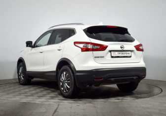 Подержанный автомобиль Nissan Qashqai 2018 года (7 фото)