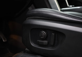 Подержанный автомобиль Land Rover Discovery Sport 2018 года (25 фото)