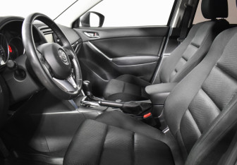 Подержанный автомобиль Mazda CX-5 2014 года (10 фото)